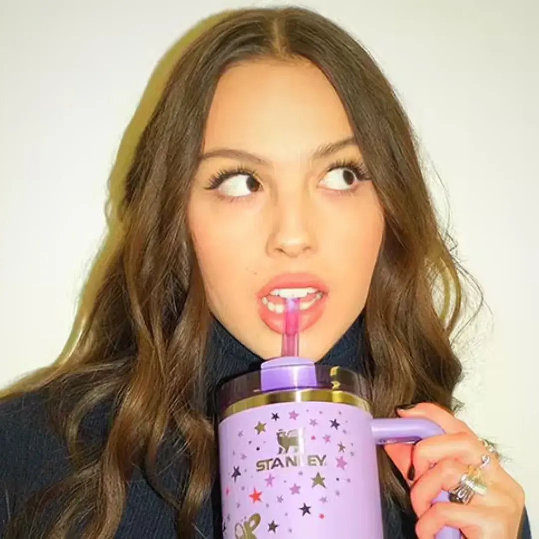 Copo Flowstate Tumbler Purple x Olivia Rodrigo | 40oz Quencher Stanley Glamour Verde